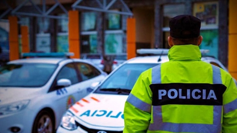 Detenidos en la madrugada de Ushuaia uno de los cuales intentó escapar chocando un patrullero