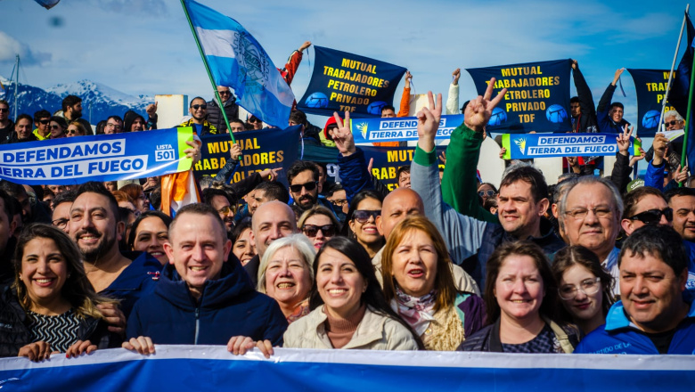 Gran convocatoria de Defendamos Tierra del Fuego en Ushuaia