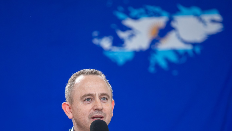 "Nuestra soberanía está arriba de la mesa de negociaciones de Trump y Milei"