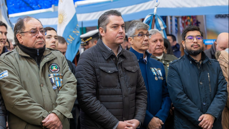 "Esta carpa es un faro malvinizador desde hace más de 30 años y lo van a seguir siendo"