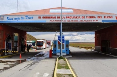 Diez mil fueguinos menos salieron por tierra de vacaciones