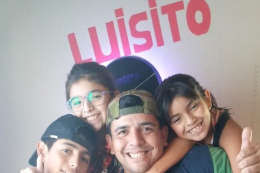 Papurri y Luisito: la historia de la familia que se volvió un fenómeno viral y pudo comprar su primer termotanque