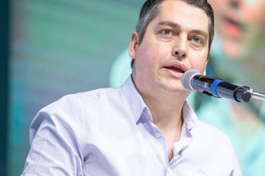 "Desmantelar el esfuerzo de un pueblo es lo opuesto a construir futuro"