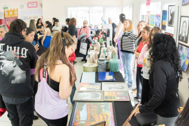 Mas de 4700 vecinos y vecinas participaron de actividades en los Centros Comunitarios Municipales en 2025